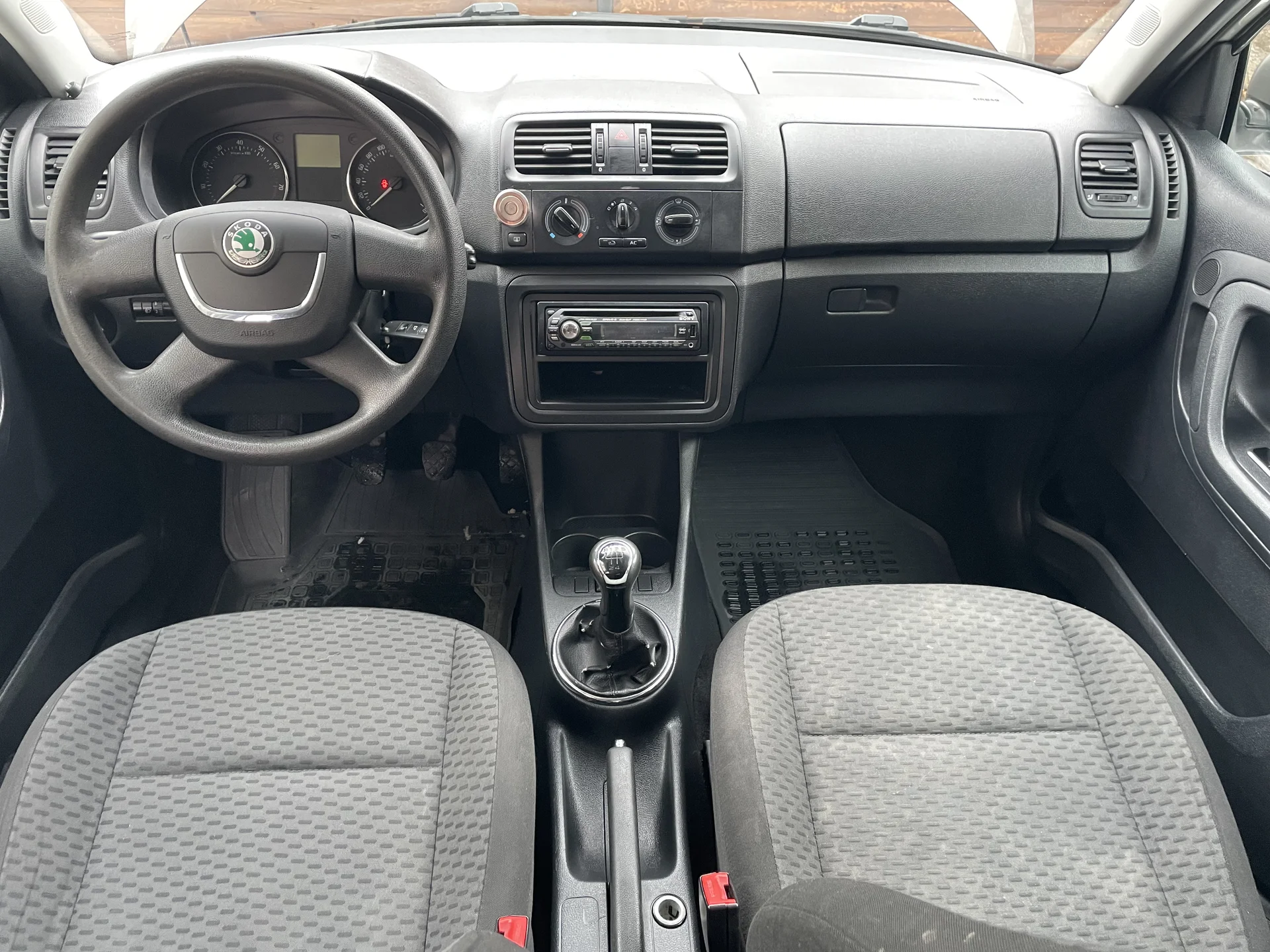 Skoda fabia - миниатюра 12