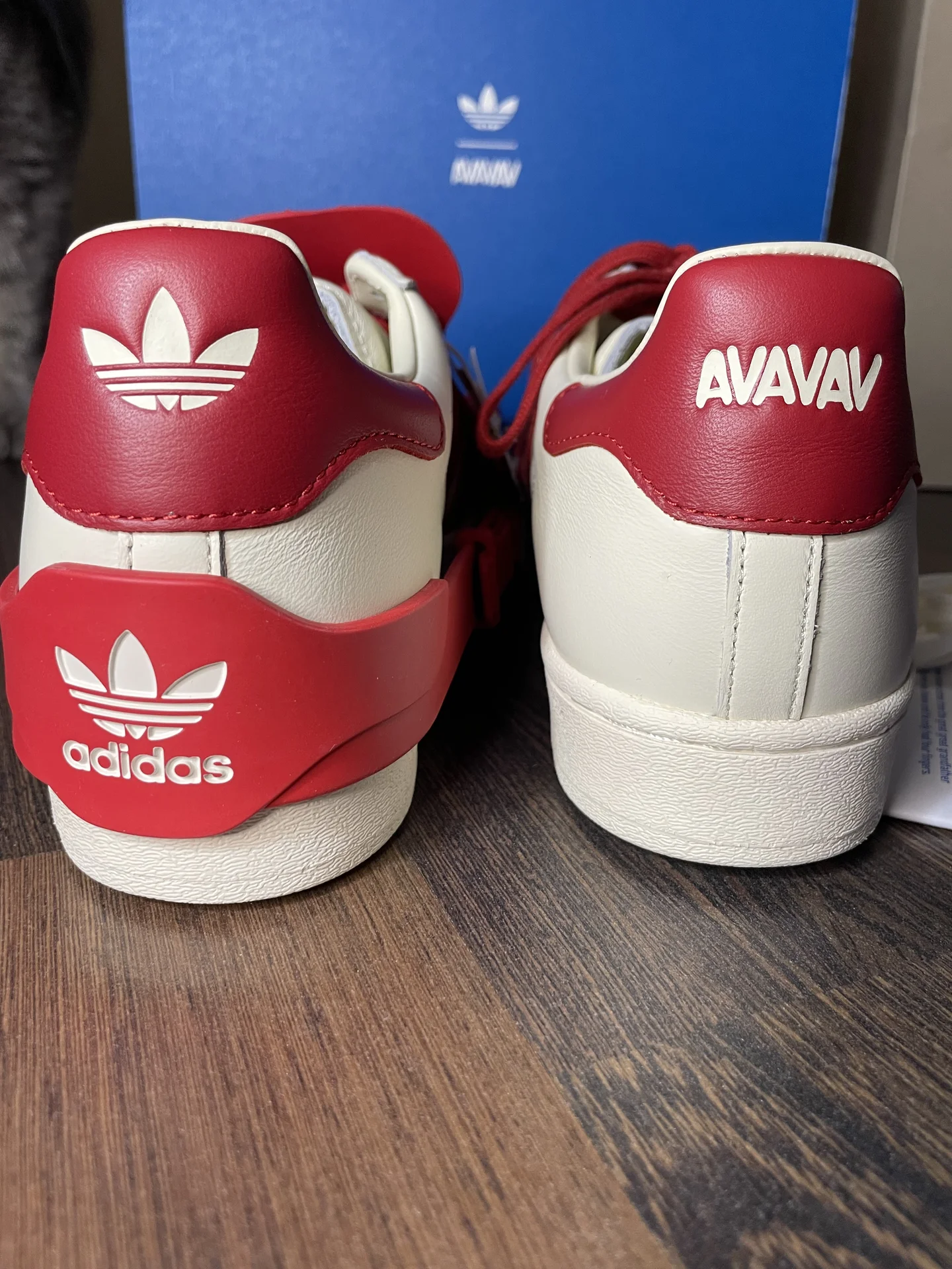 Кроссовки Adidas Avavav, Superfinger Superstar - миниатюра 3