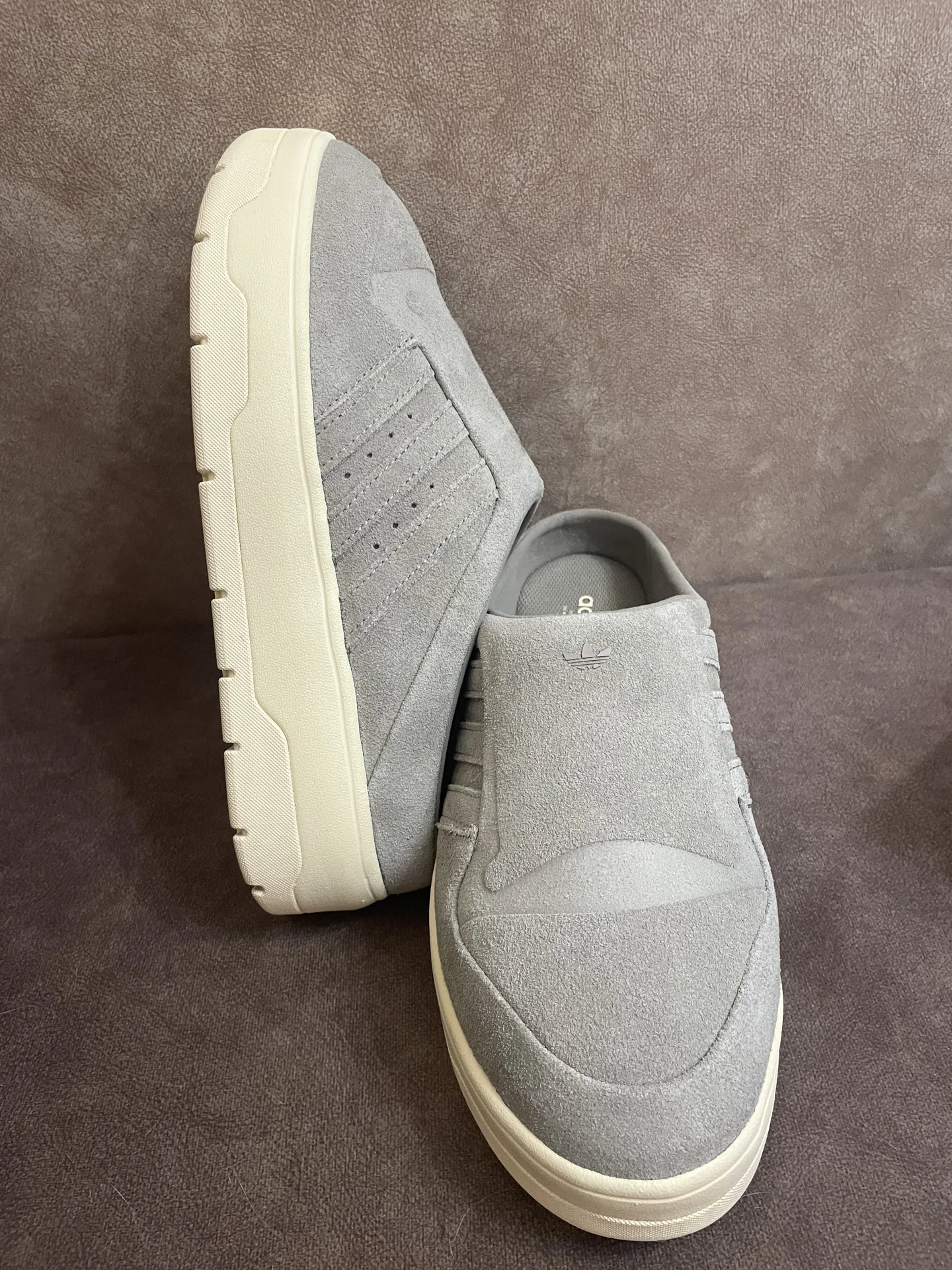 Кроссовки Adidas женские - миниатюра 2