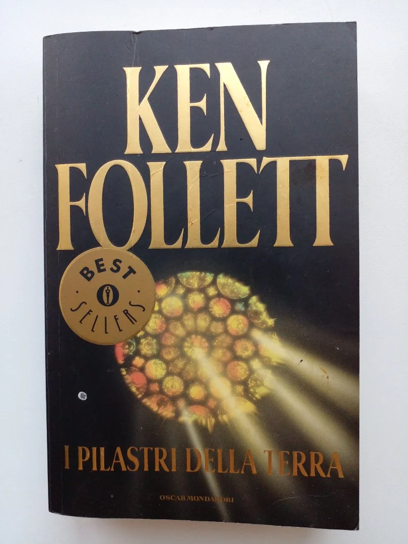Follett K. «I pilastri della terra»
