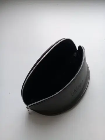 Футляр для очков