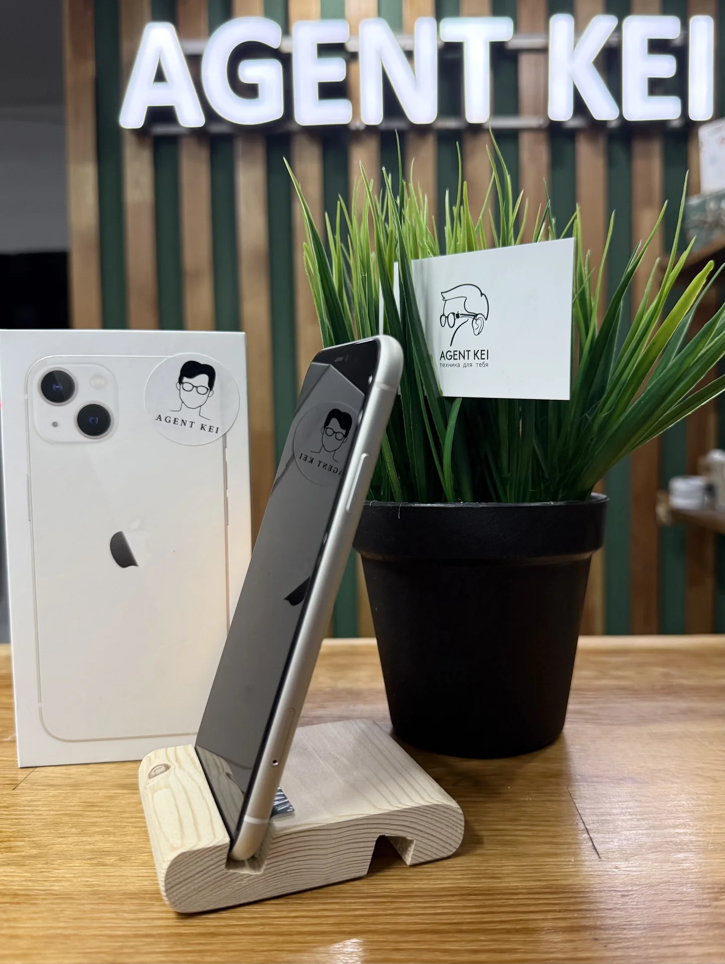 iPhone 11, 128GB, SIM + eSIM - миниатюра 4