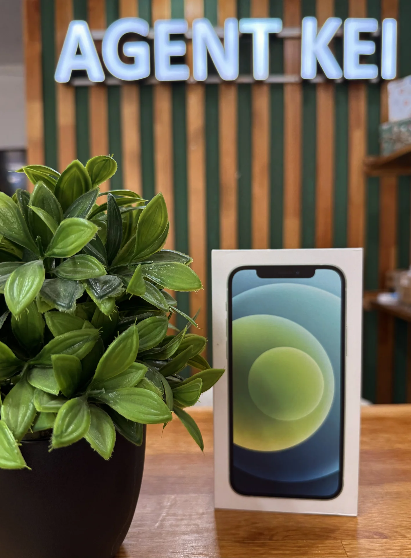 iPhone 12, 128GB, SIM + eSIM - изображение 1