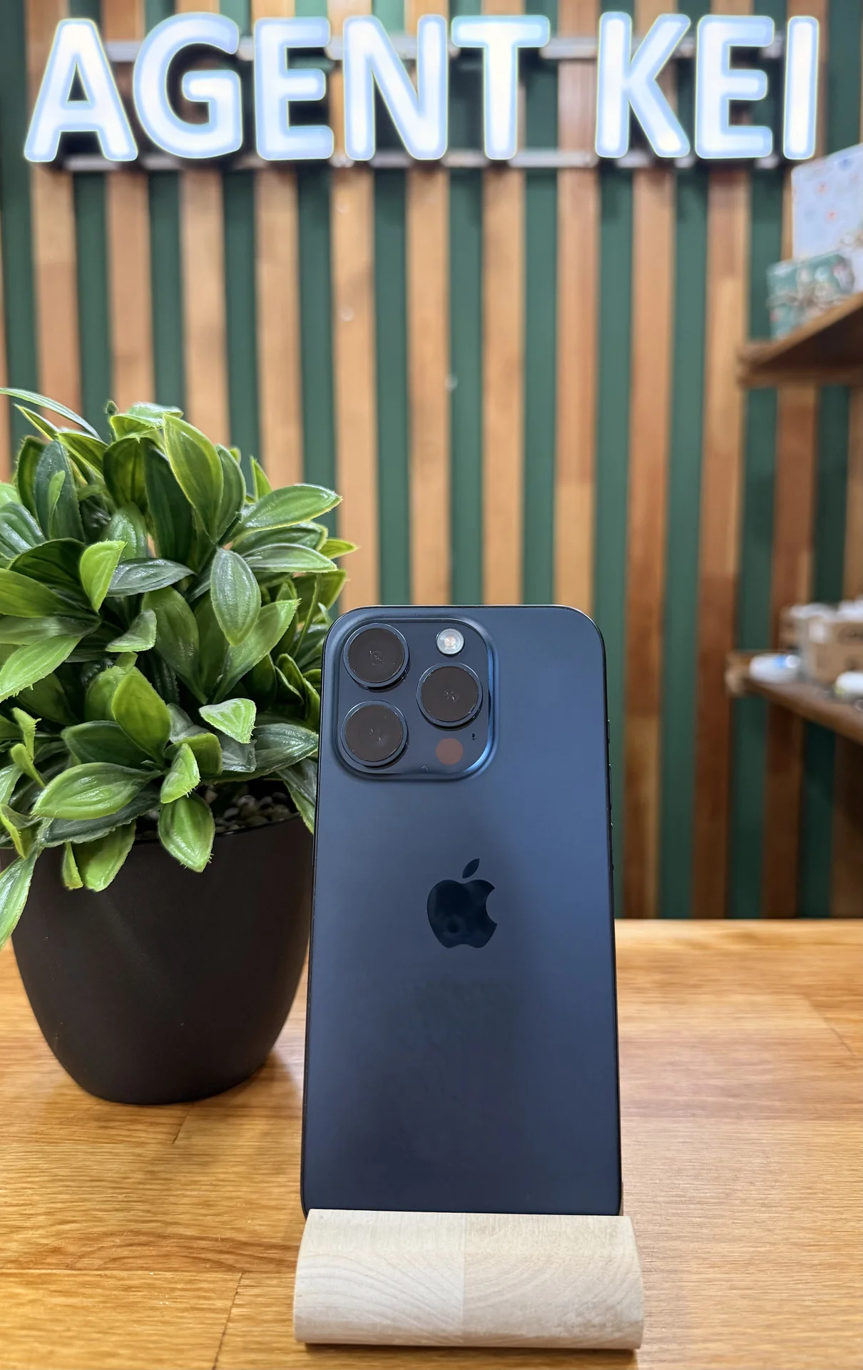 iPhone 15 Pro,128 ГБ, SIM+eSIM - изображение 1
