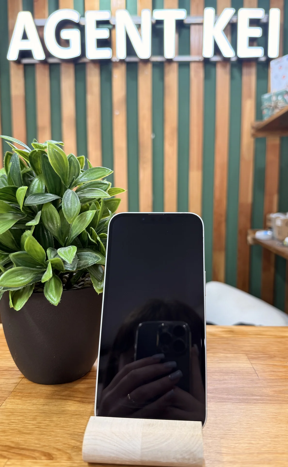 iPhone 13,128 ГБ, SIM+eSIM - миниатюра 2