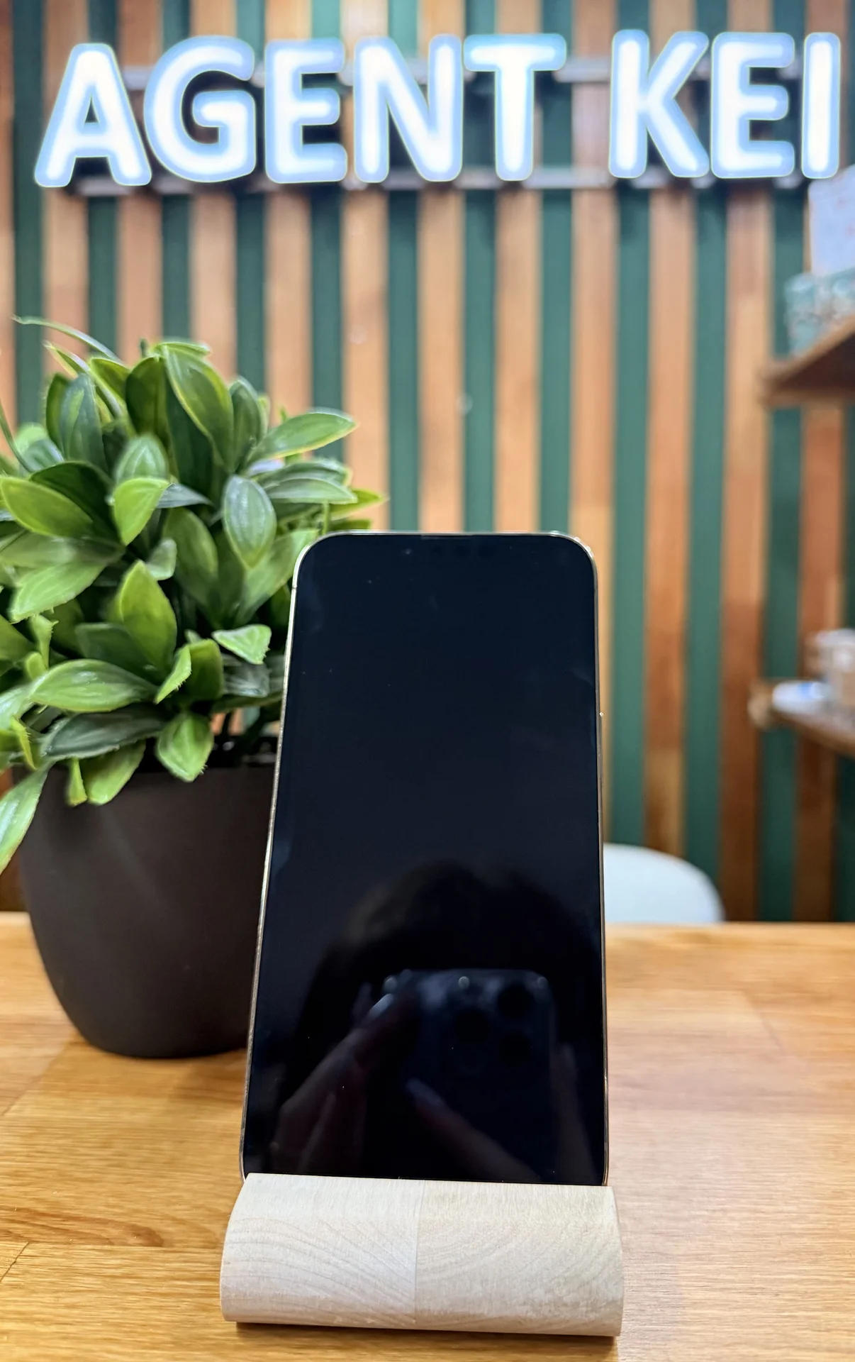 iPhone 13 Pro, 128 ГБ, SIM+eSIM - миниатюра 2