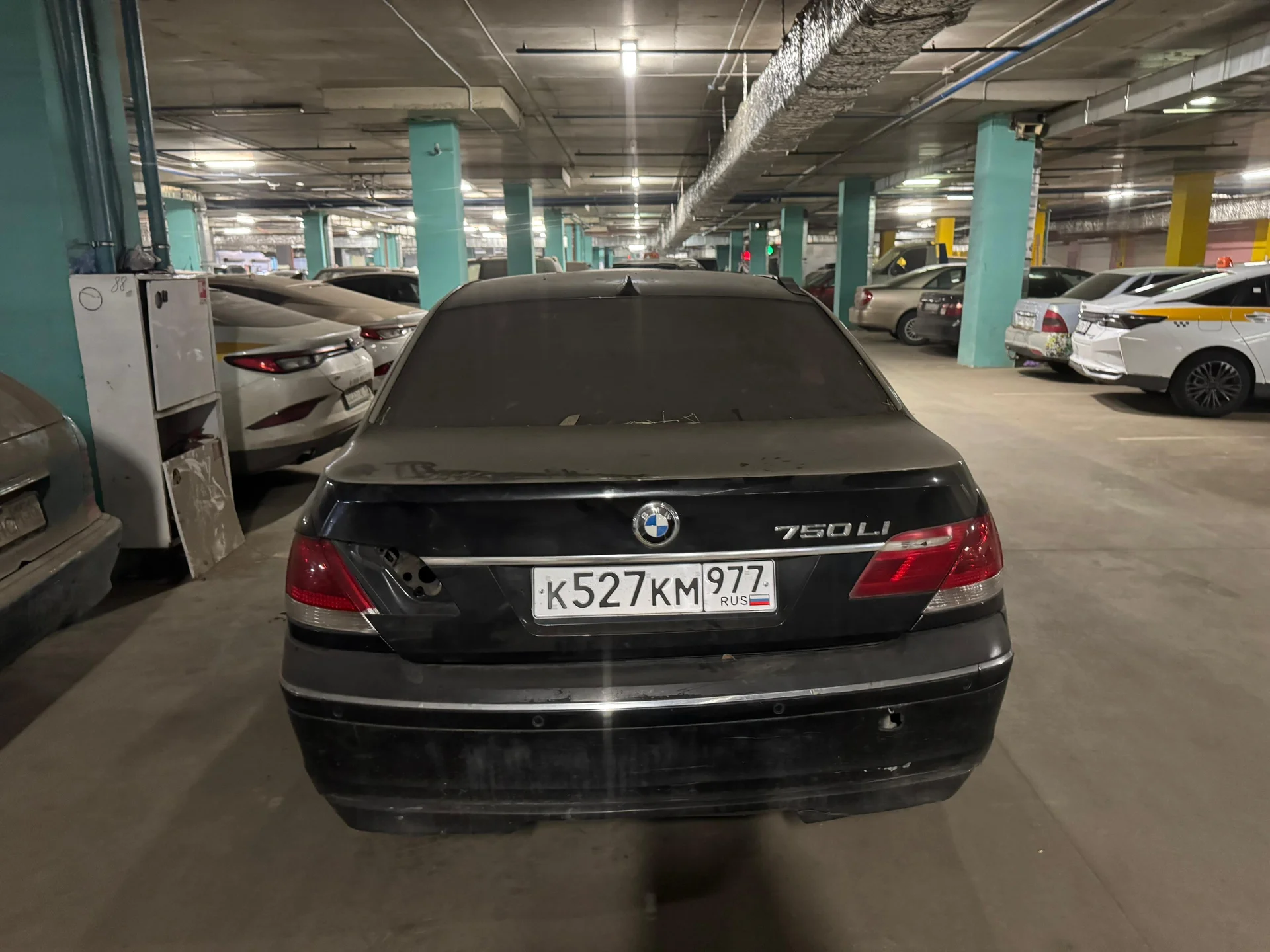 BMW 750 - миниатюра 5