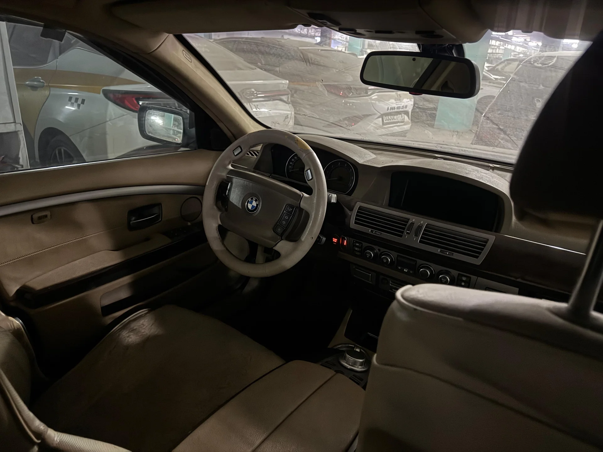 BMW 750 - миниатюра 7
