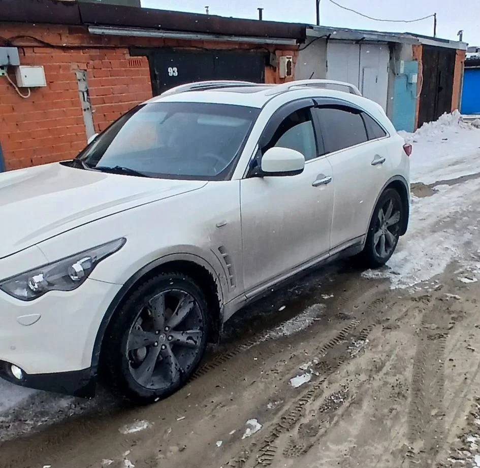 Infiniti FX50 5.0 AT, 2010, 184 257 км - миниатюра 3