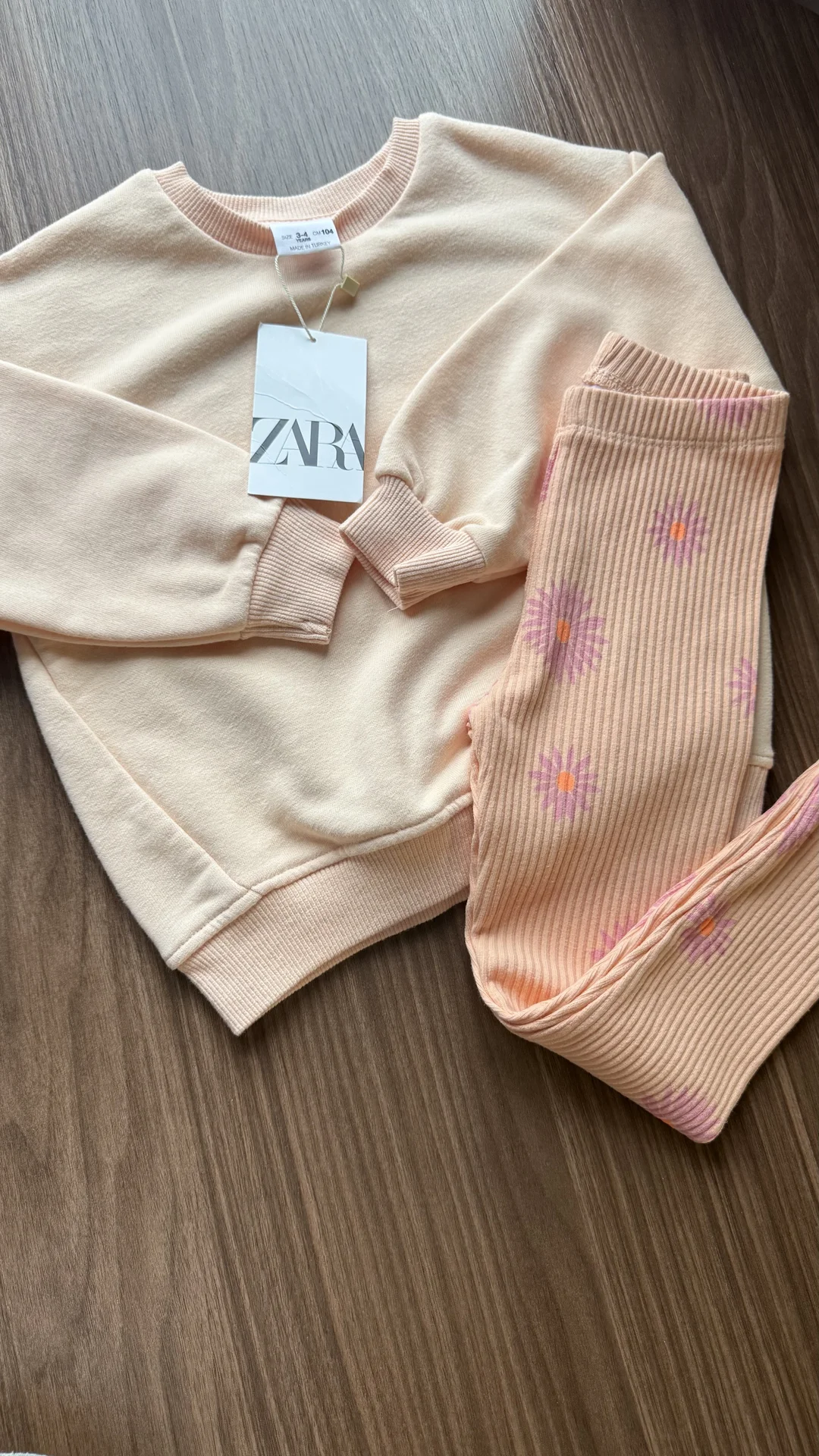 Костюм Zara новый оригинал 104 - изображение 1
