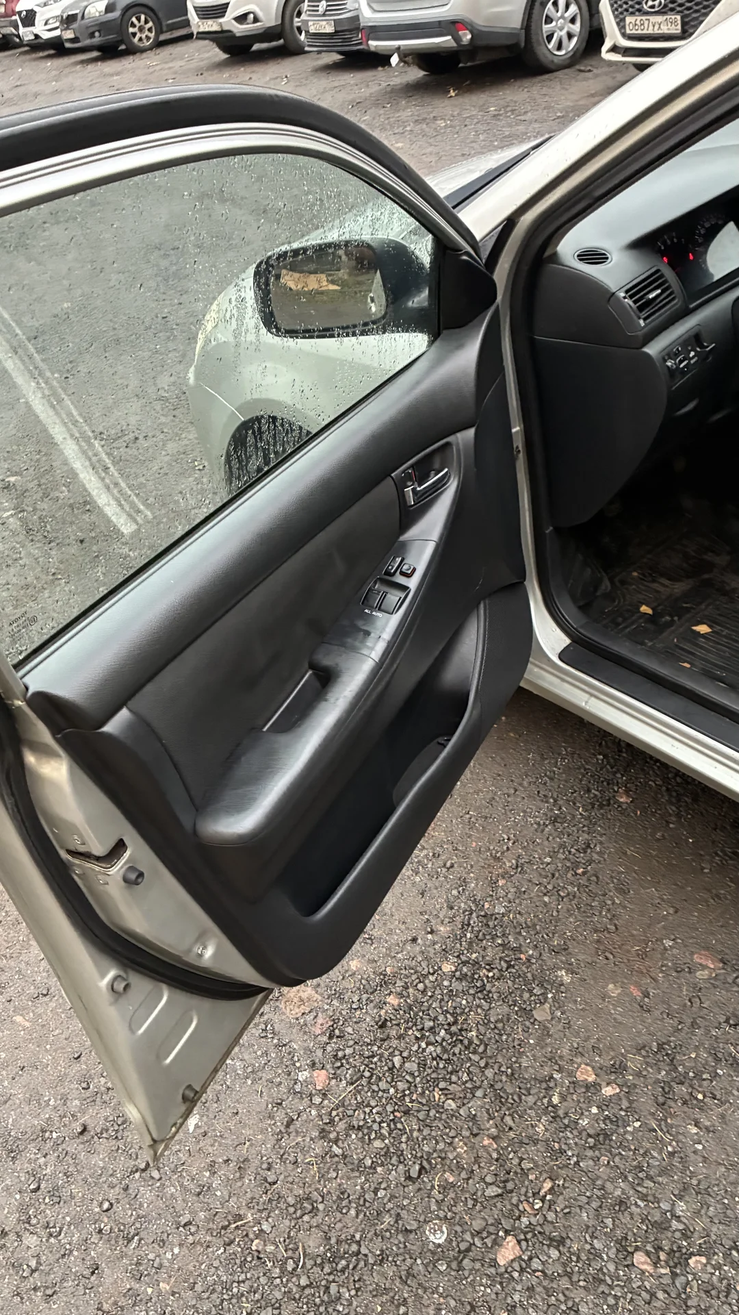 Toyota Corolla • 2006 год • Один владелец • Пробег - миниатюра 13