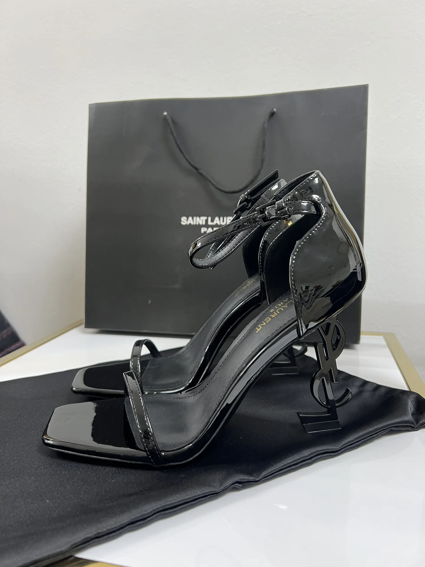 Босоножки YSL - миниатюра 12
