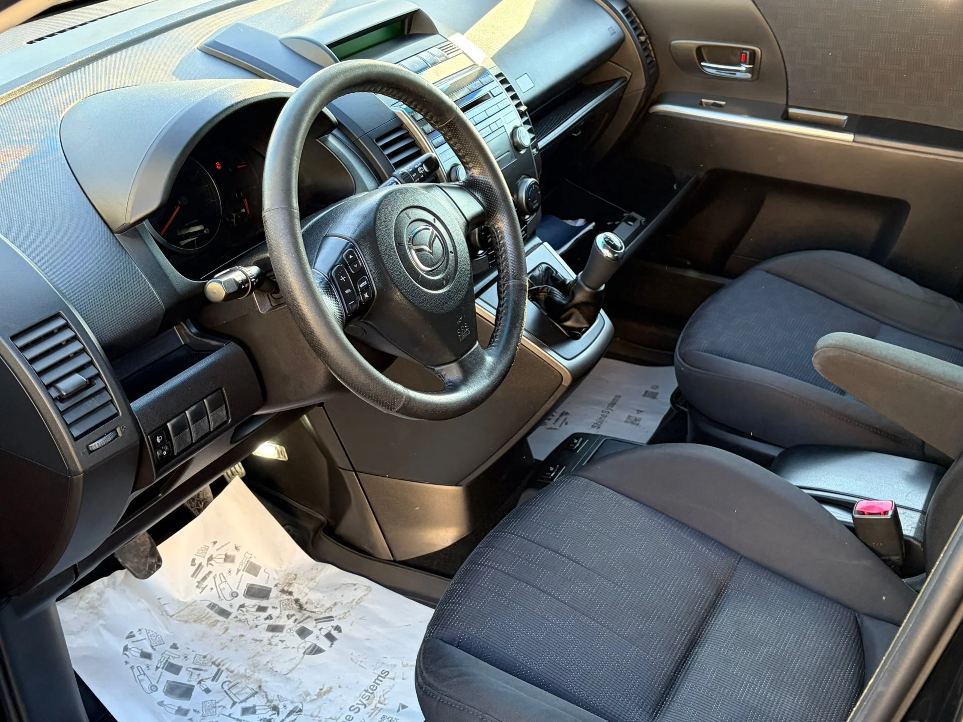 Mazda 5 - миниатюра 2