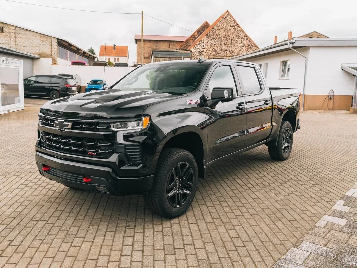 Chevrolet Silverado под полный разбор - изображение 1