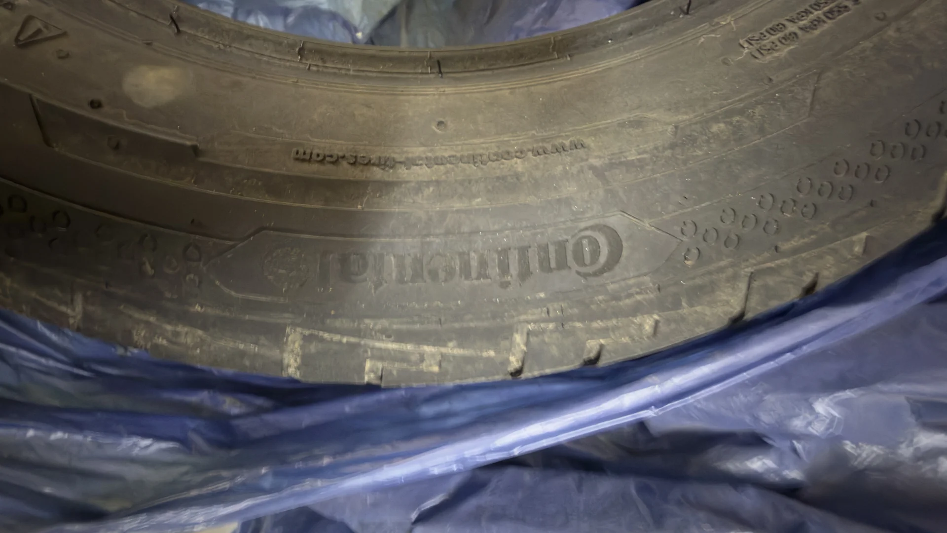 Шины Continental 215-60 r17c - миниатюра 5