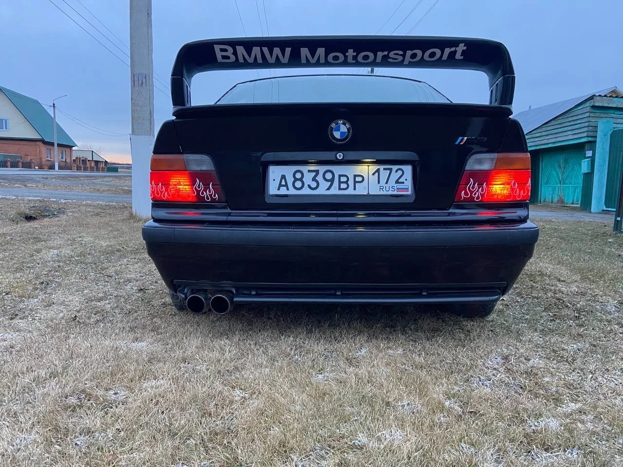 BMW 3-Series 318i - миниатюра 2