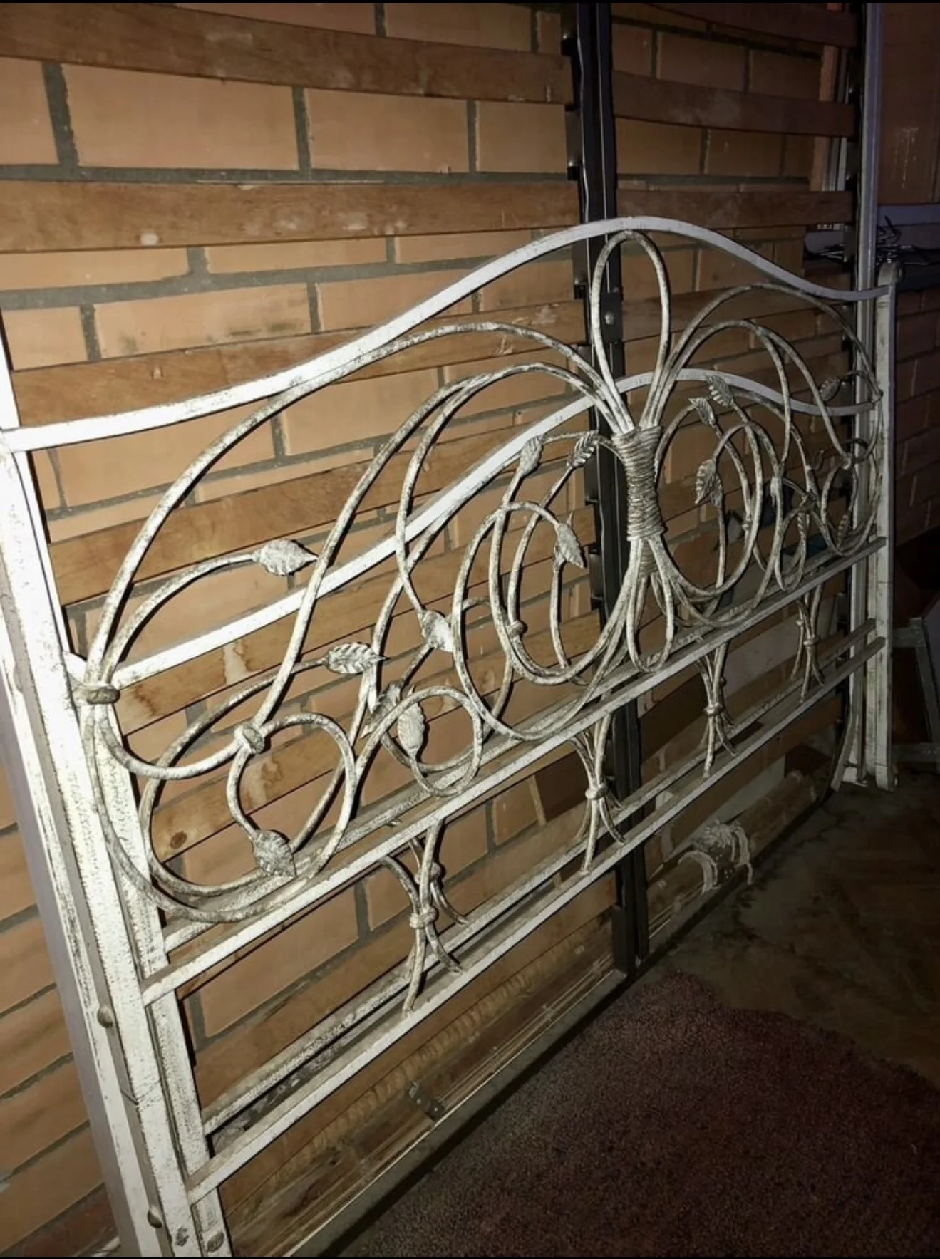 Кованная, чугунная, двуспальная кровать, ручной работы выполнена на заказ. - миниатюра 6