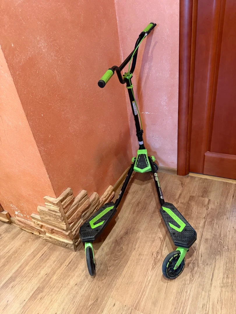 Самокат инерционный Yvolution Fliker Carver C3 - миниатюра 7