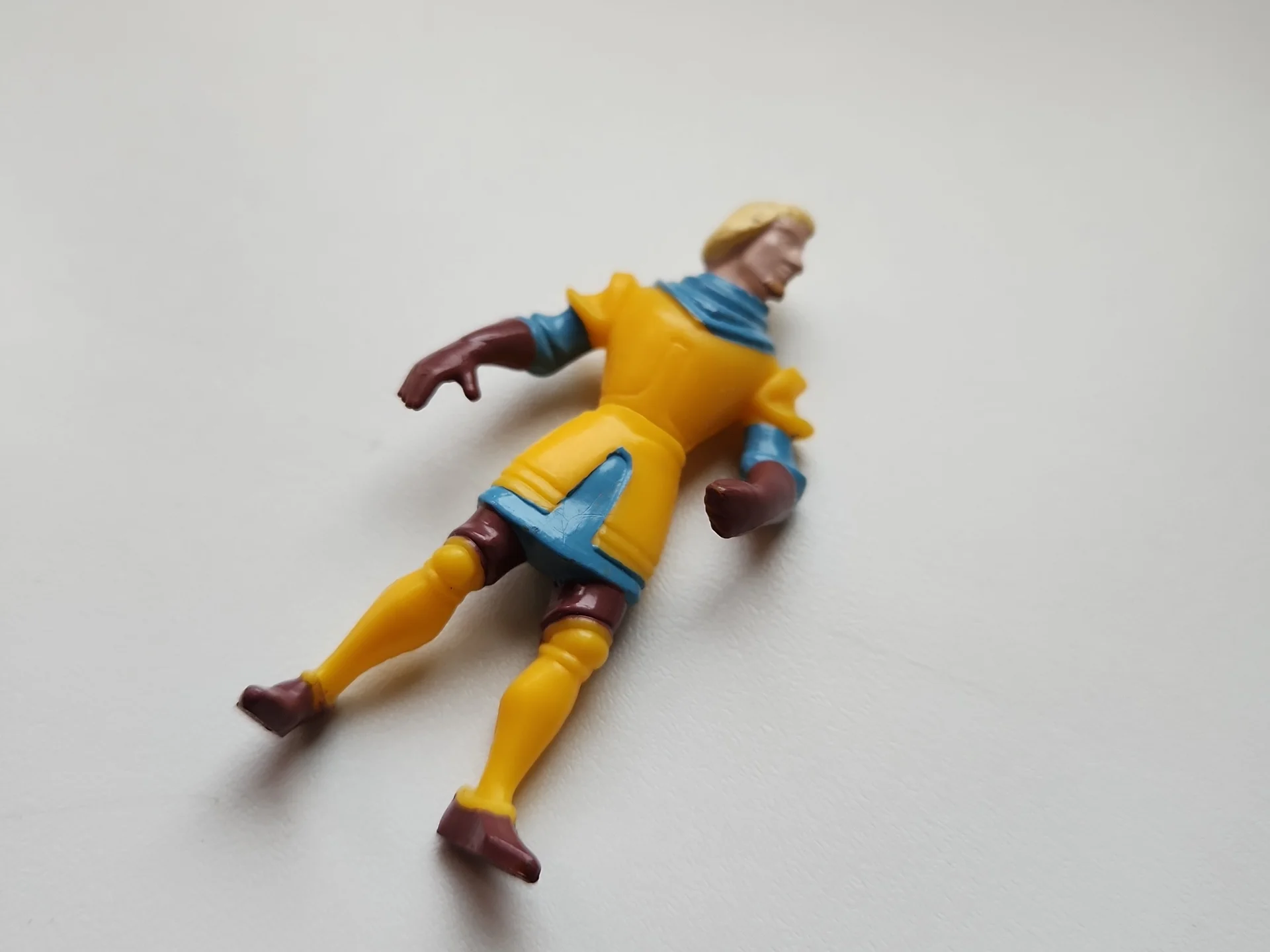 Игрушки из киндера. Горбун из Нотр-Дама - миниатюра 10
