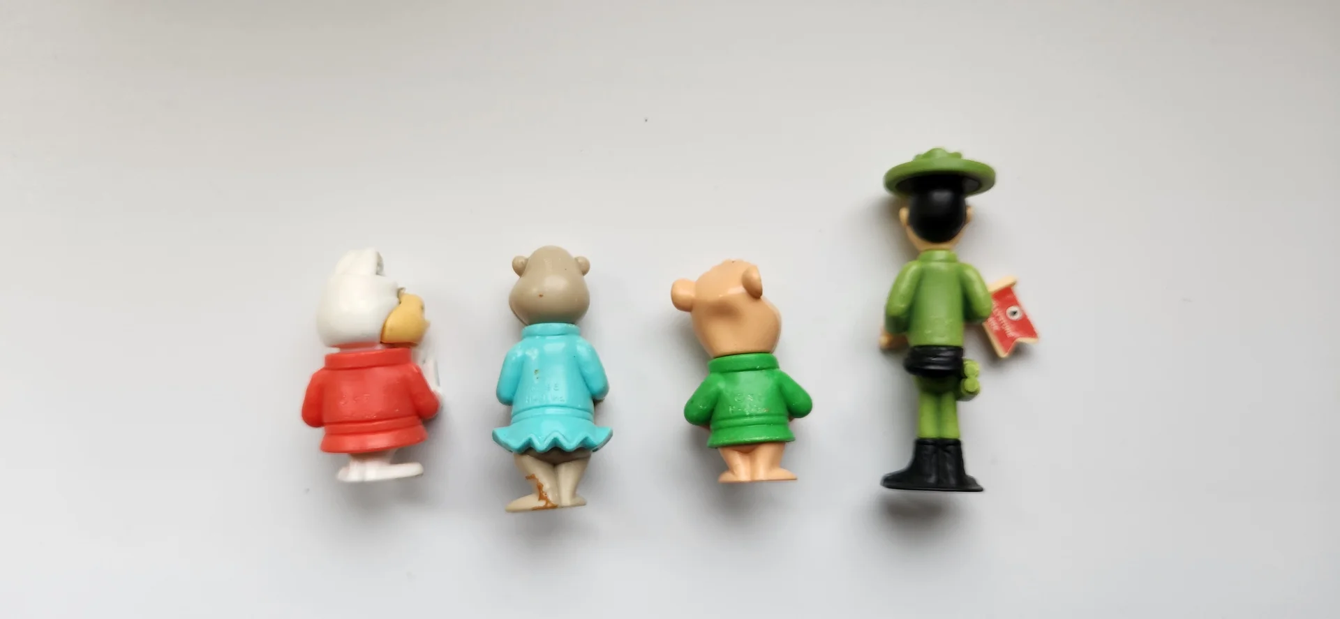 Игрушки из киндера. Медведи Йоги - миниатюра 6