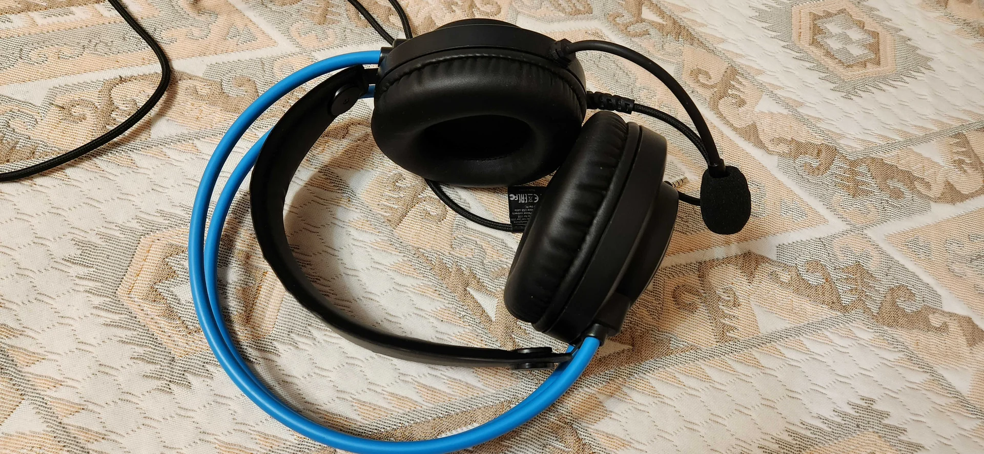 Наушники A4Tech, игровая клавиатура RKB-209BL - миниатюра 15