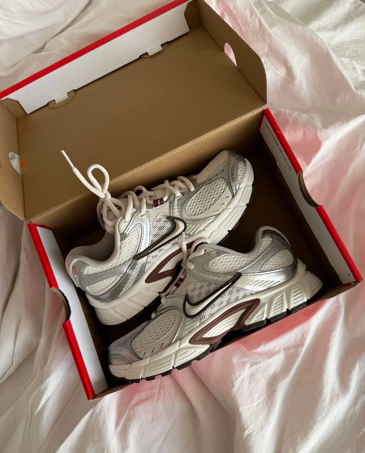 NIKE КРОССОВКИ V5 RNR - миниатюра 6