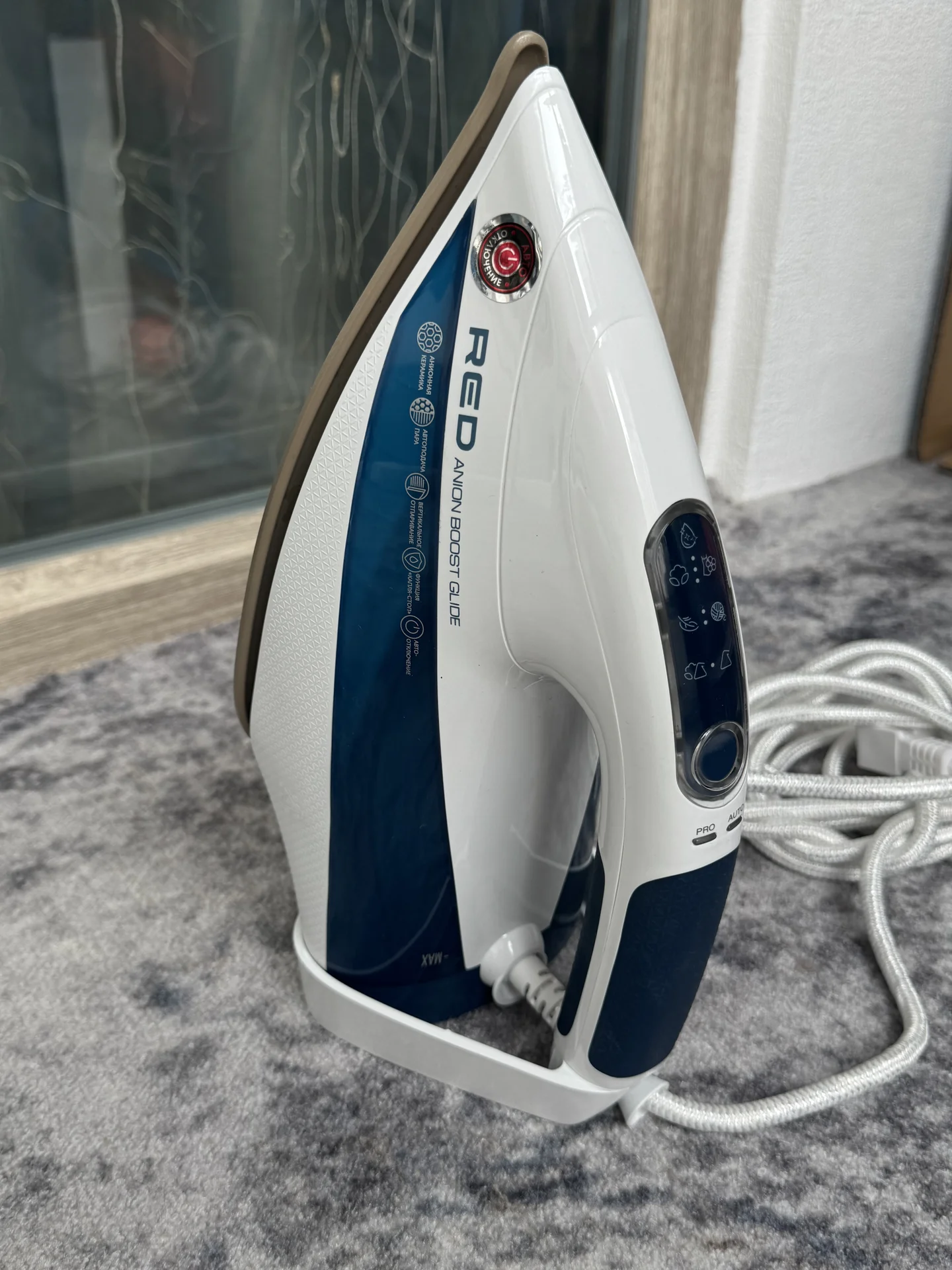 Утюг RED EVOLUTION RI-C295. Новый - миниатюра 2