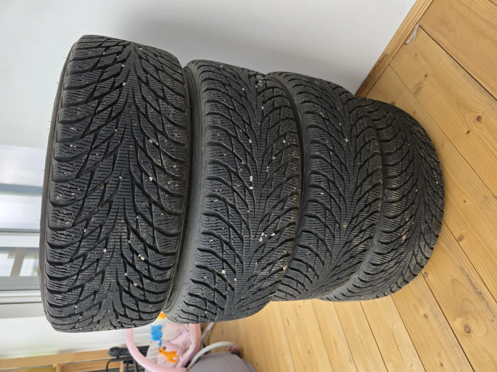 Комплект зимней резины Nokian Tyres Hakkapeliitta R2 205/55 R16 94R - миниатюра 3