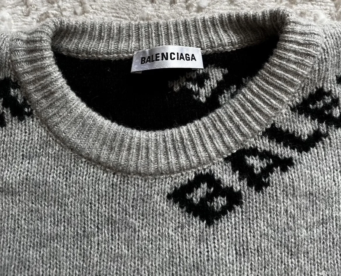 Свитер Balenciaga оригинал - миниатюра 3