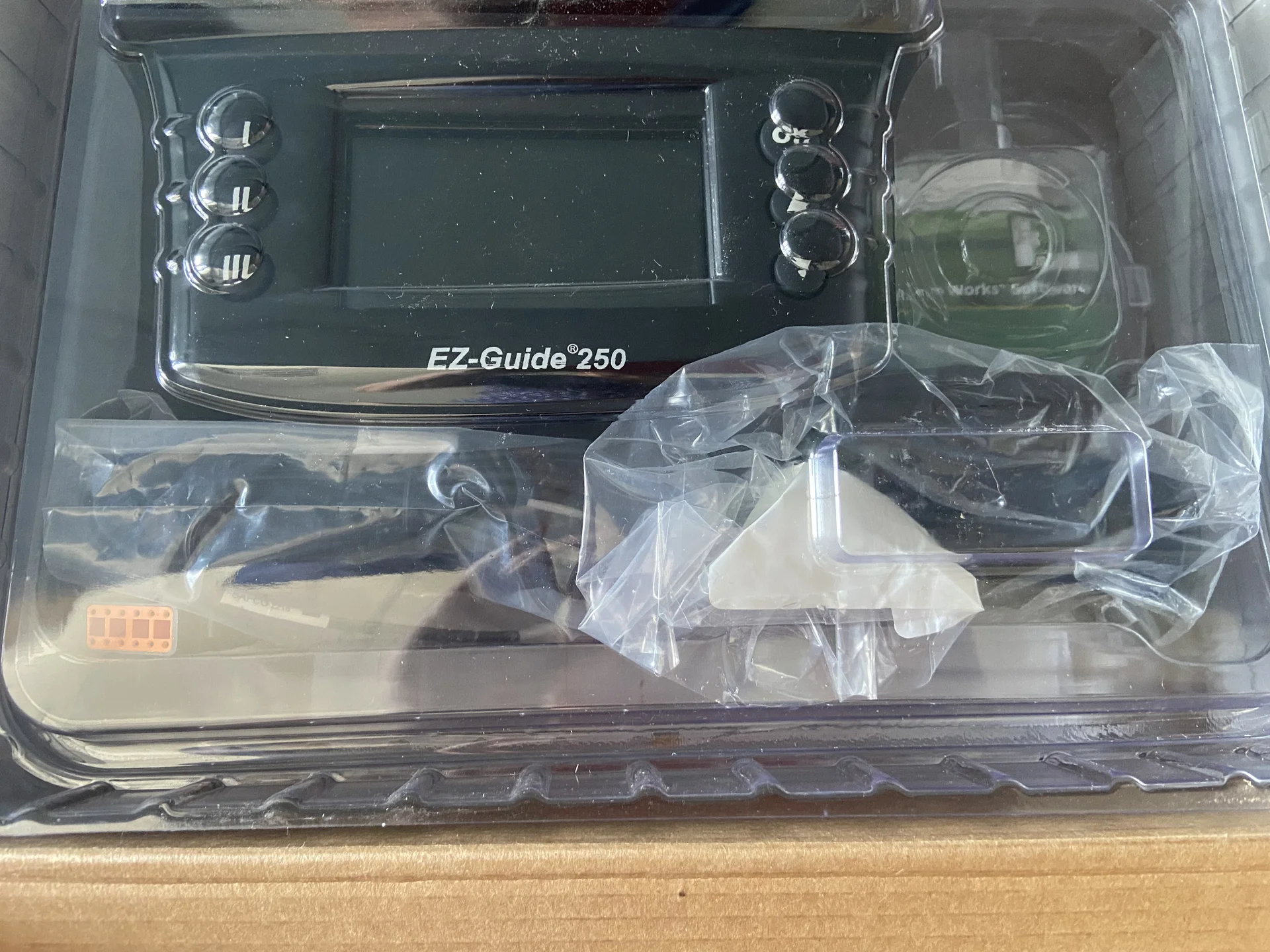 Навигация Trimble 250 новая - миниатюра 3