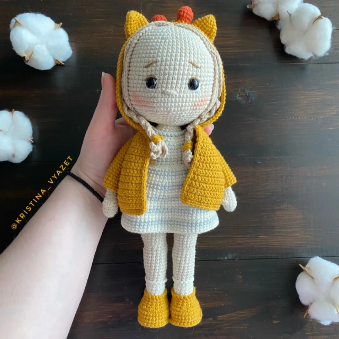 Вязаная игрушка «Кукла Эрин» - миниатюра 4