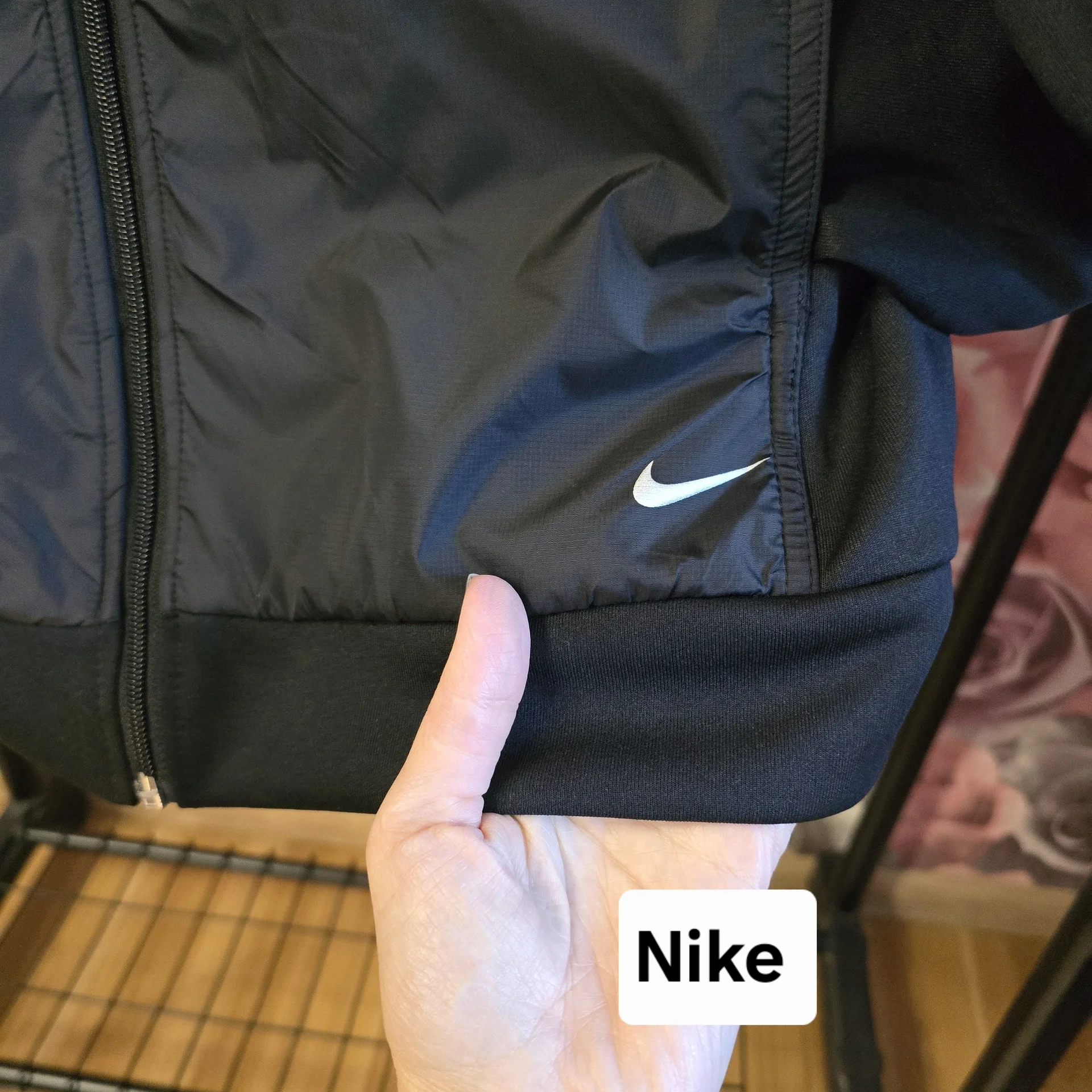 Женская лёгкая куртка/ветровка Nike - миниатюра 7