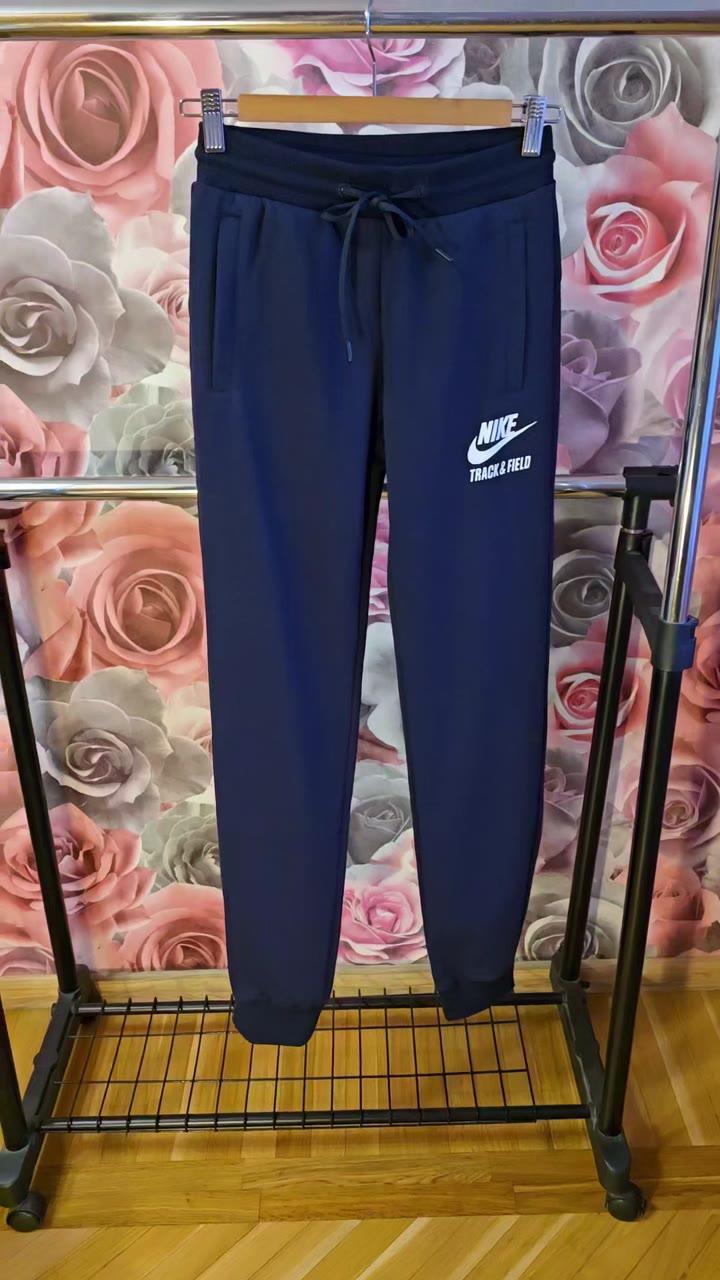 Женские спортивные штаны Nike M(40-42) - видео 14