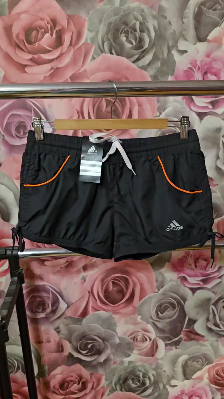 Женские летние шорты Adidas - видео 10