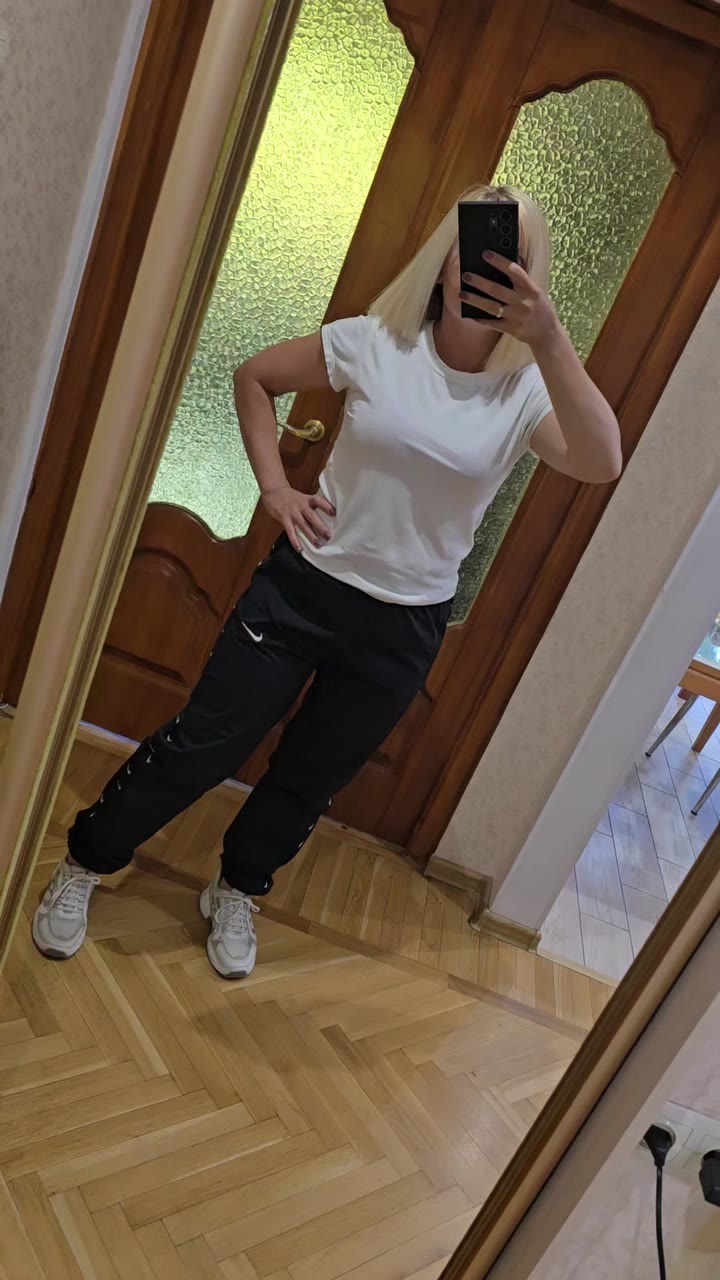 Женские штаны Nike плащевка Демисезон - видео 17