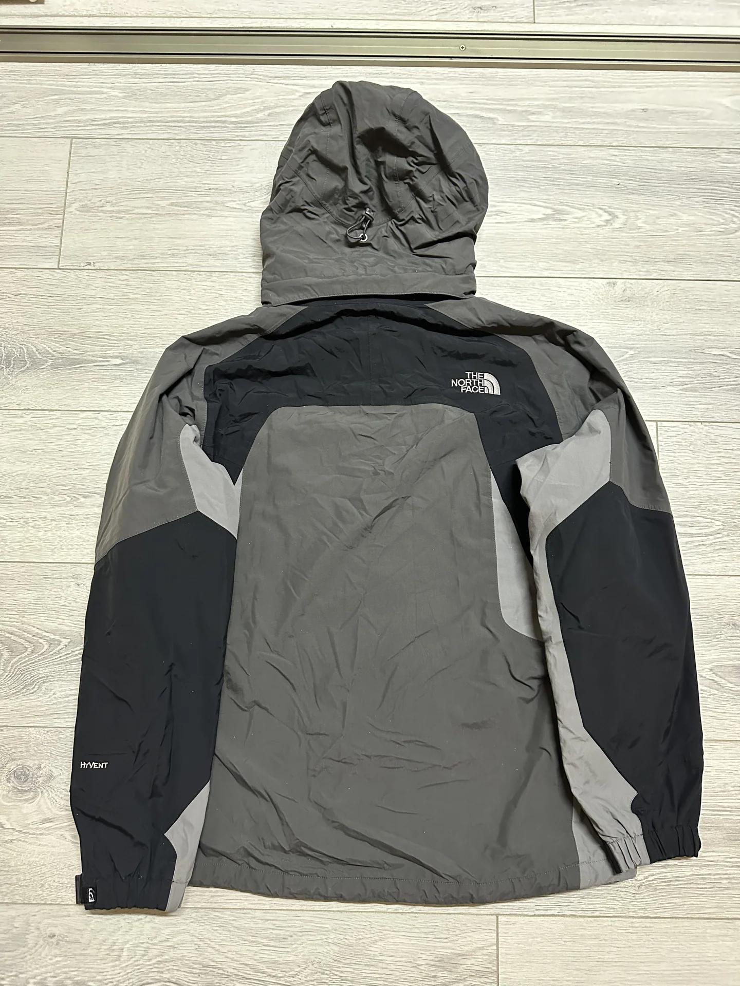 Куртка the north face hyvet - миниатюра 4