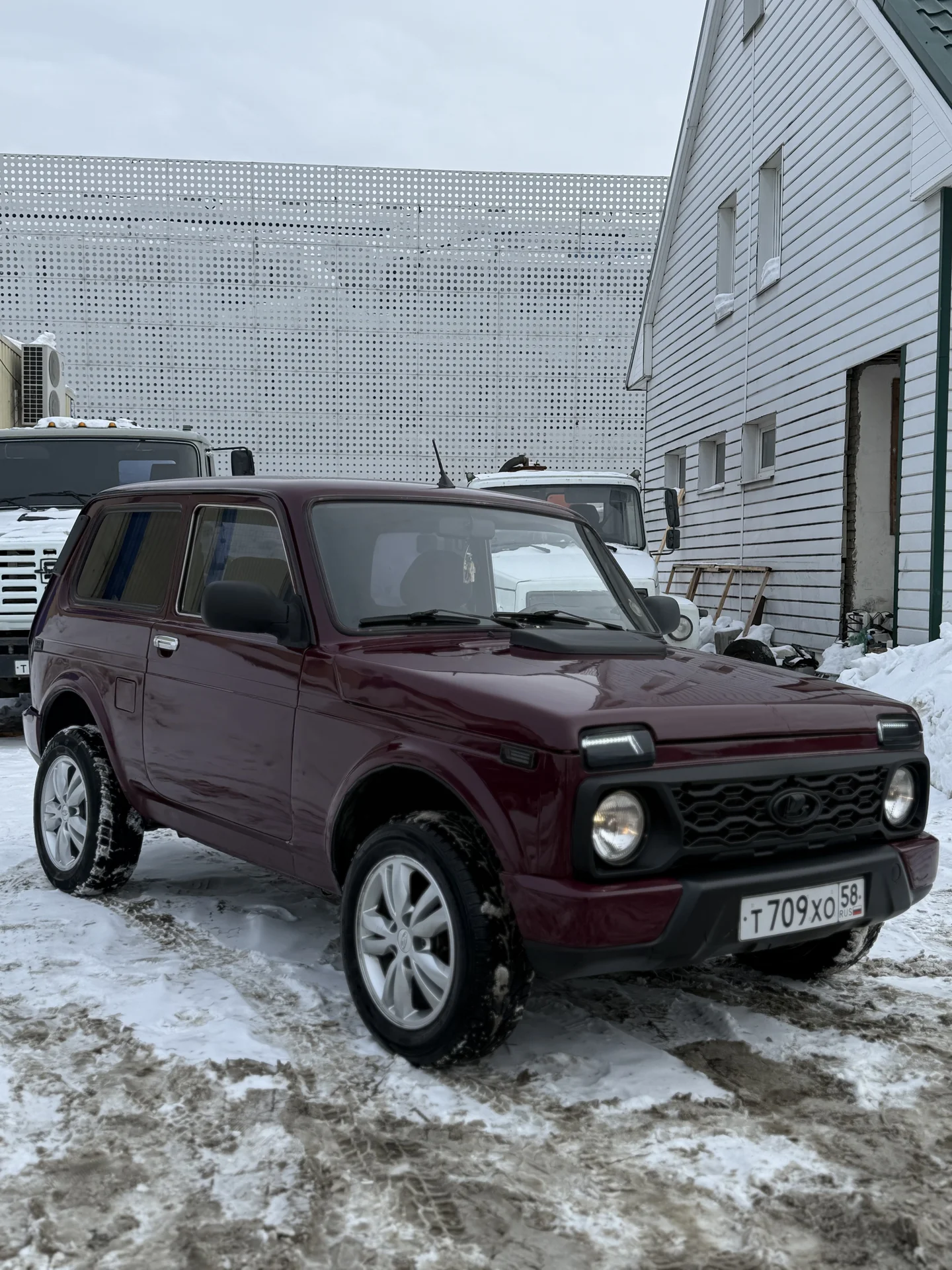 Лада 4*4 2121 Нива - миниатюра 2