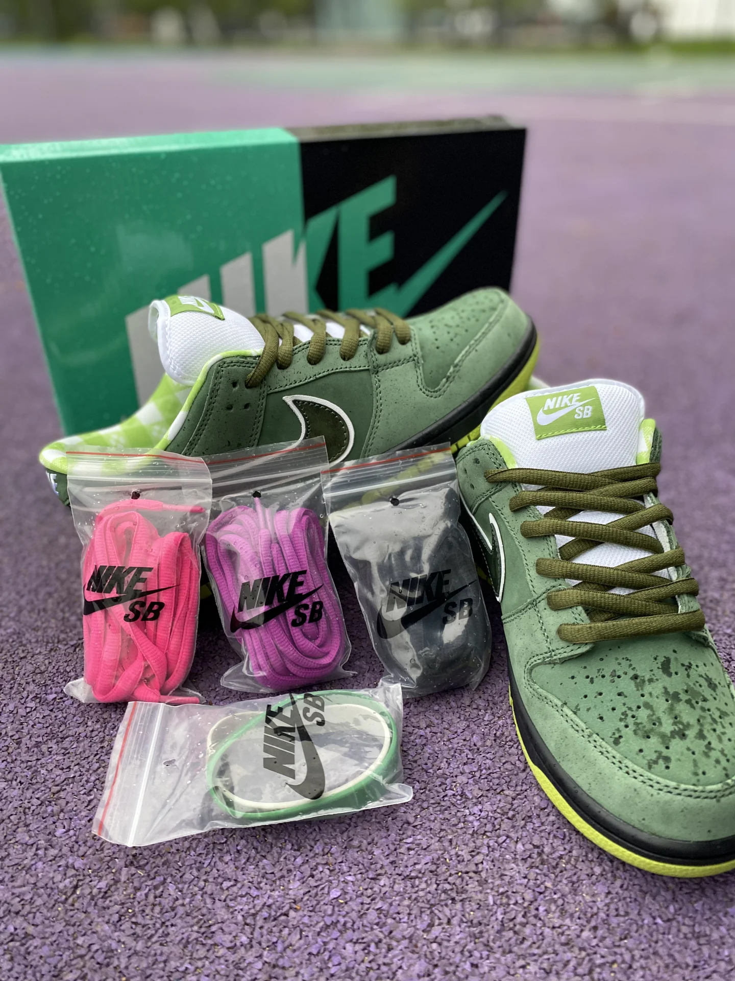 Nike SB Dunk low Green Lobster - миниатюра 9
