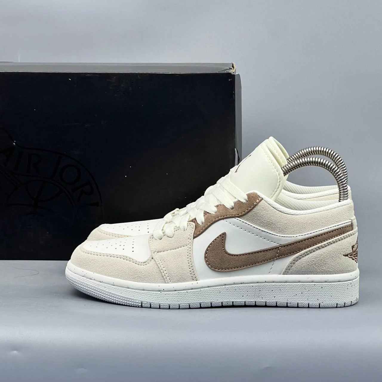 Nike Jordan 1 (Женские) - миниатюра 6