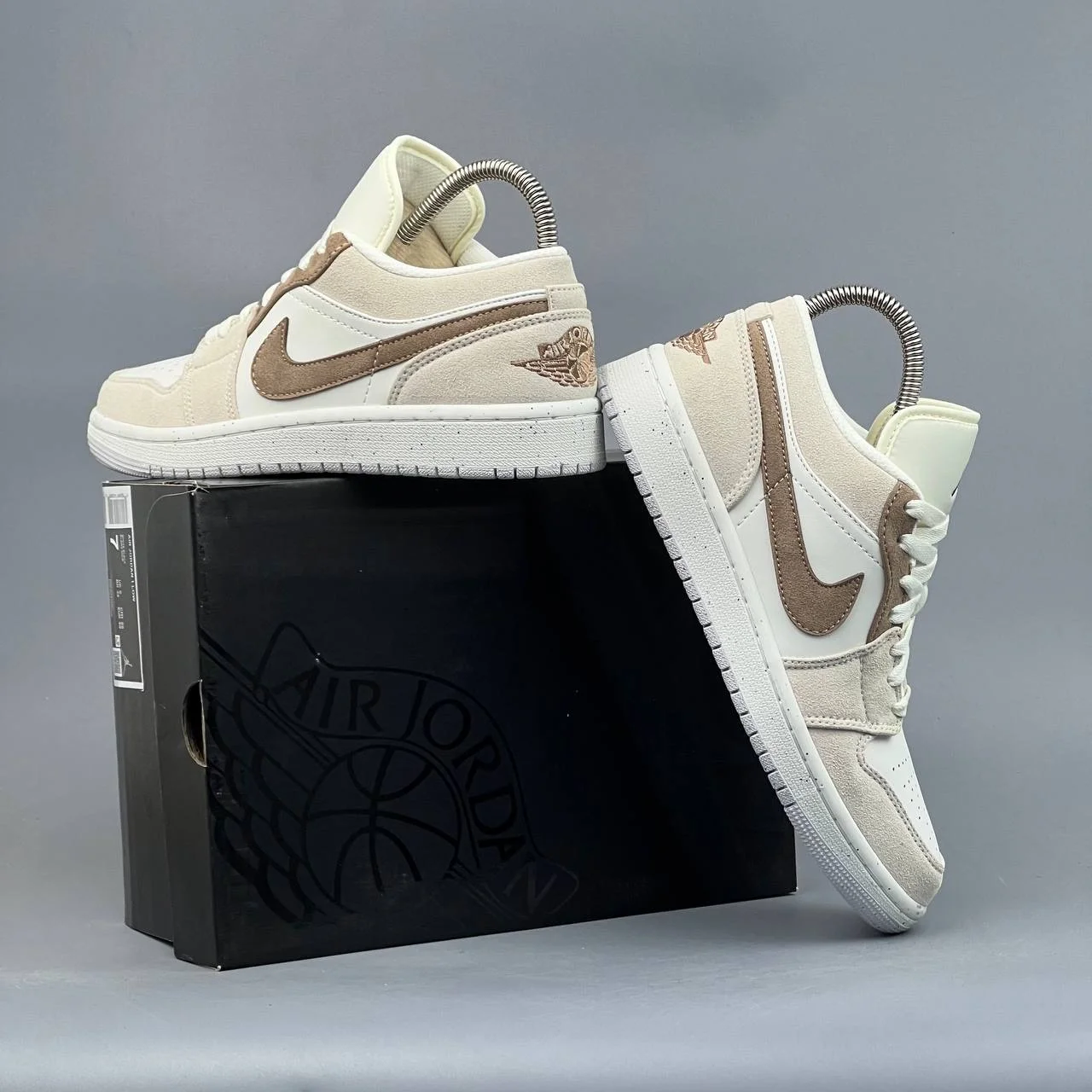 Nike Jordan 1 (Женские) - миниатюра 7