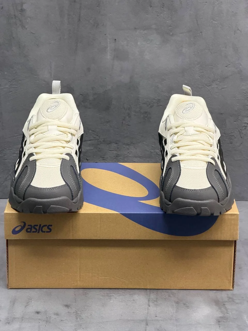 Asics Gel-Truck Low-Top Casual Shoes - миниатюра 3