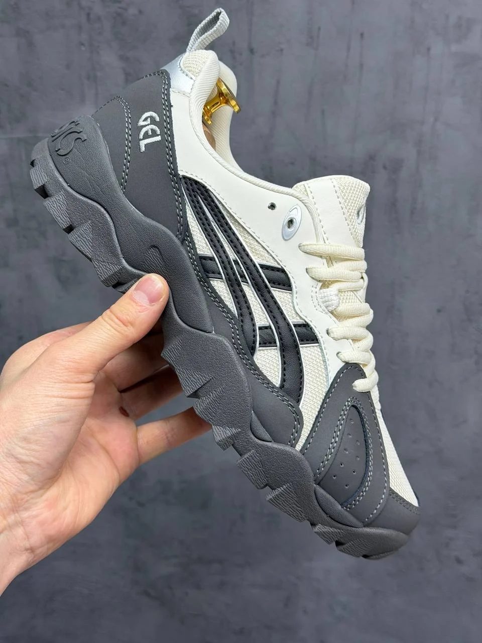 Asics Gel-Truck Low-Top Casual Shoes - миниатюра 5