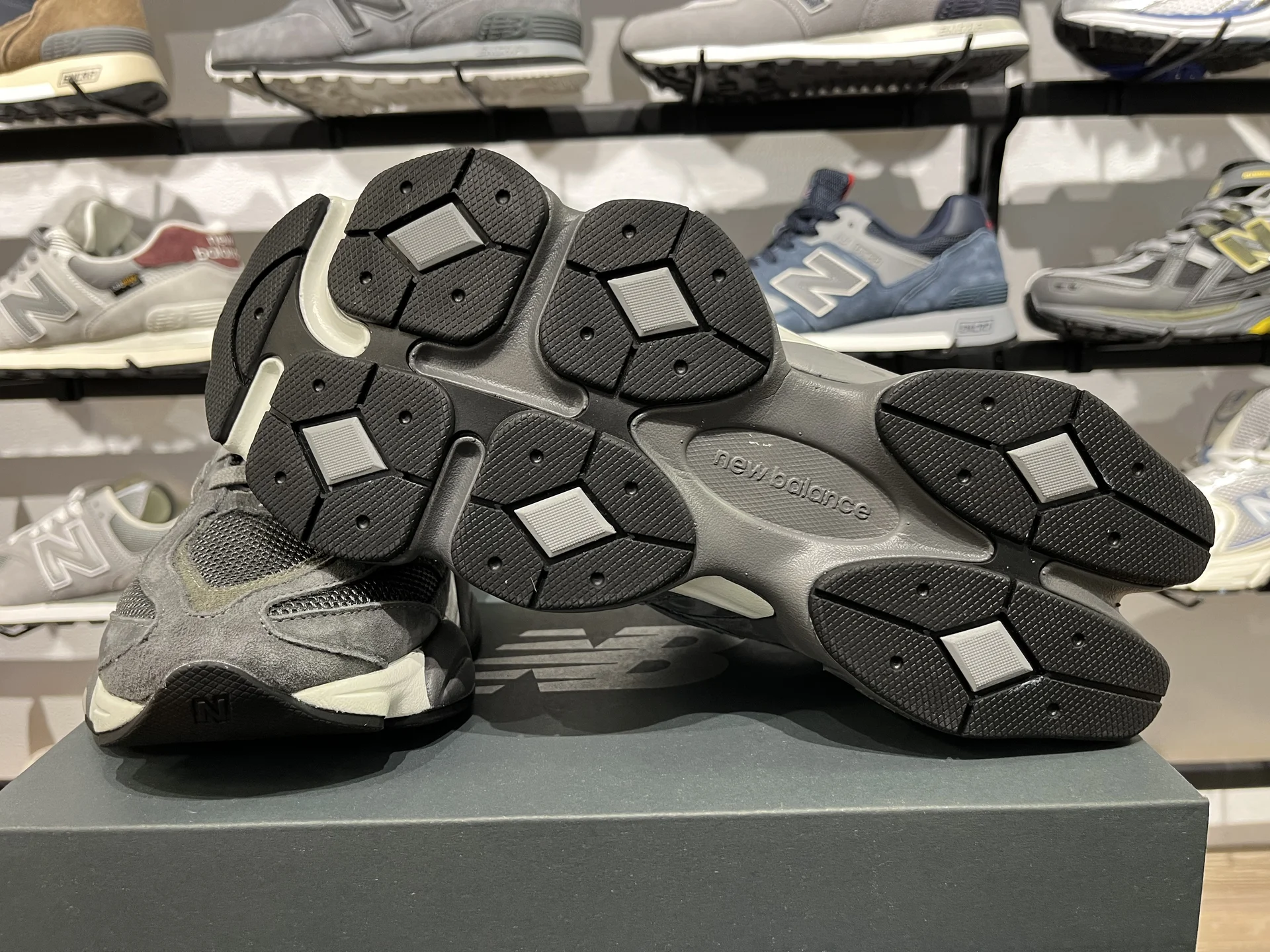 Кроссовки New Balance 9060 новые - миниатюра 6