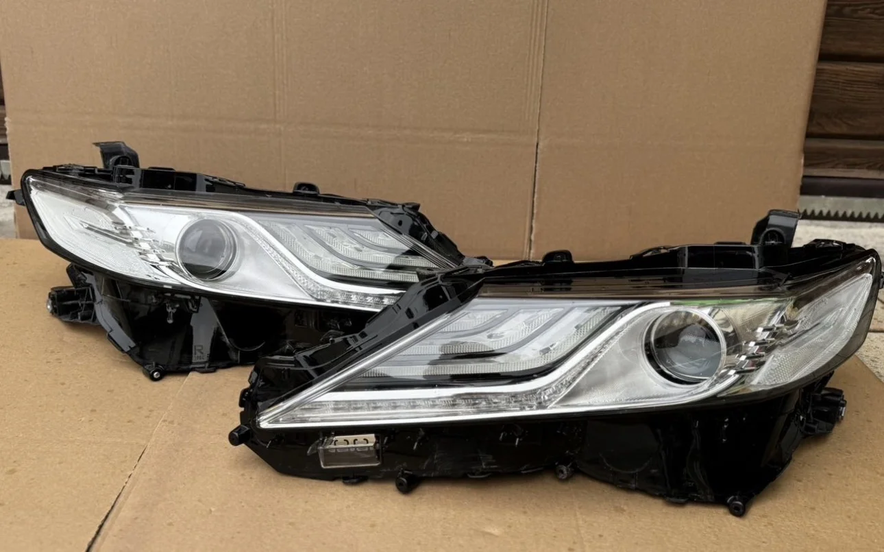 Фары Toyota Camry 70 диодные, LED б/у - миниатюра 2