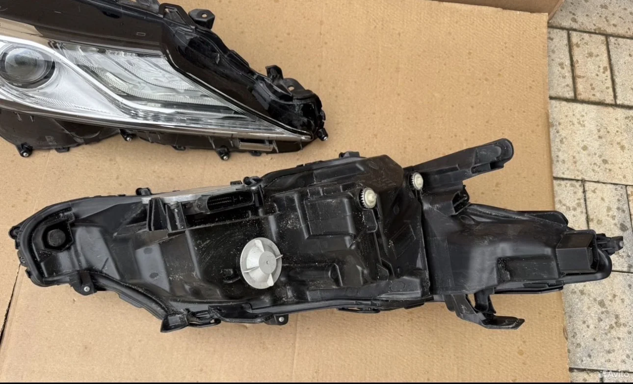 Фары Toyota Camry 70 диодные, LED б/у - миниатюра 4