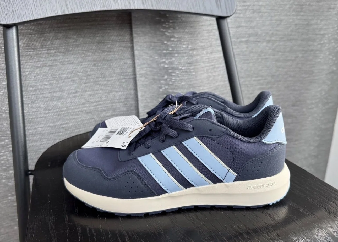 Кроссовки Adidas новые - миниатюра 3