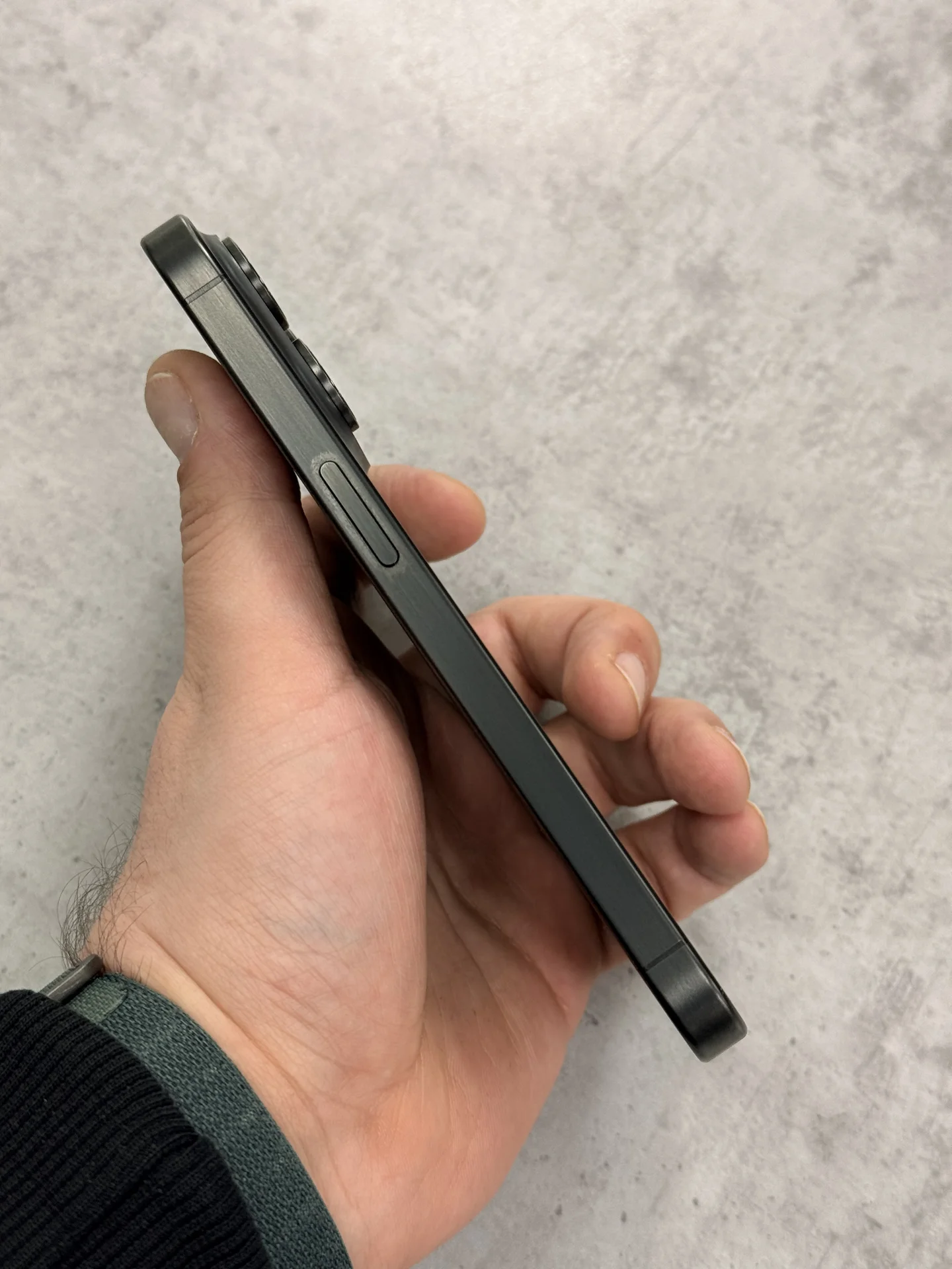 iPhone 15 Pro 128gb Black Titanium - миниатюра 2