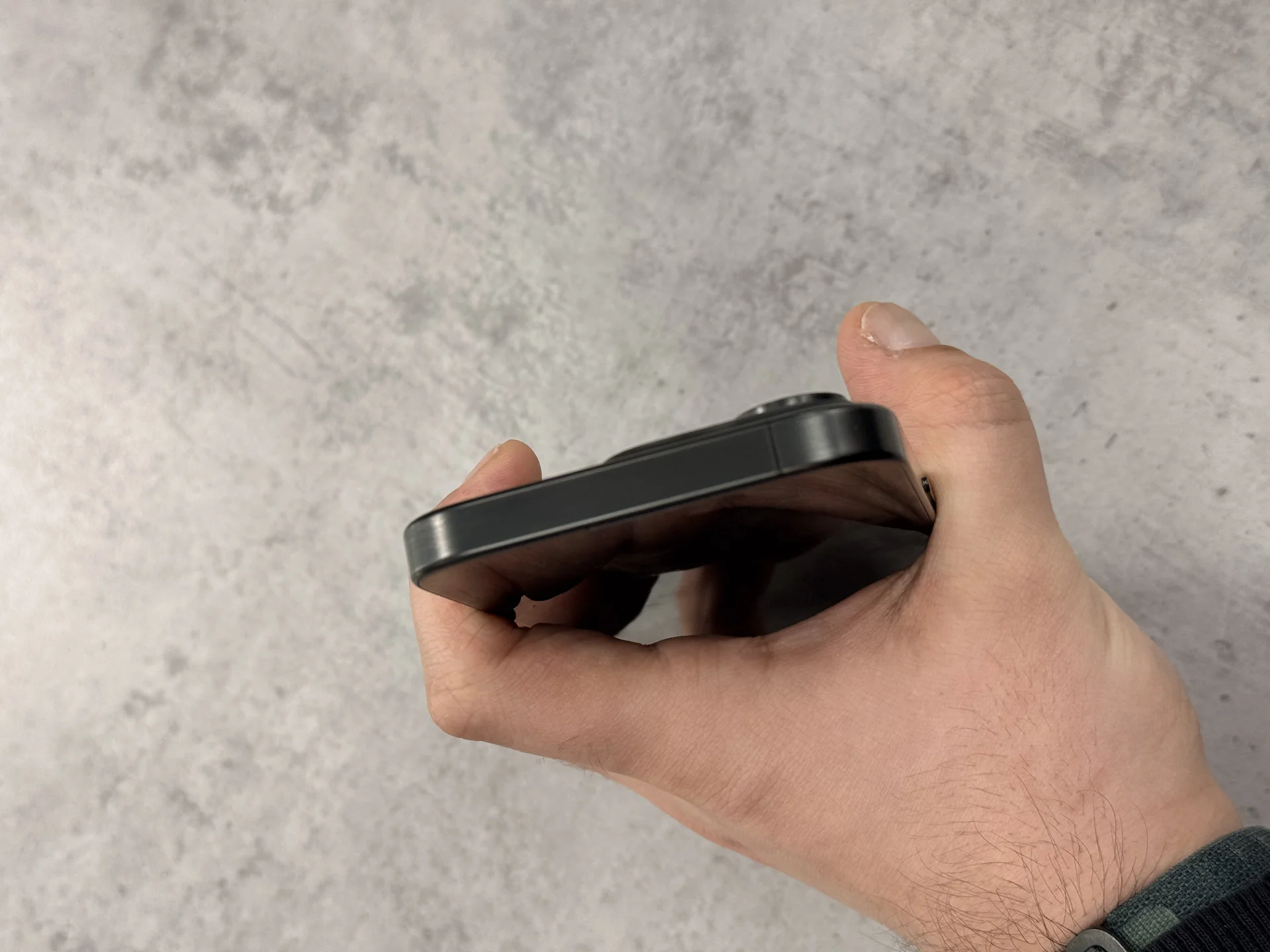 iPhone 15 Pro 128gb Black Titanium - миниатюра 3