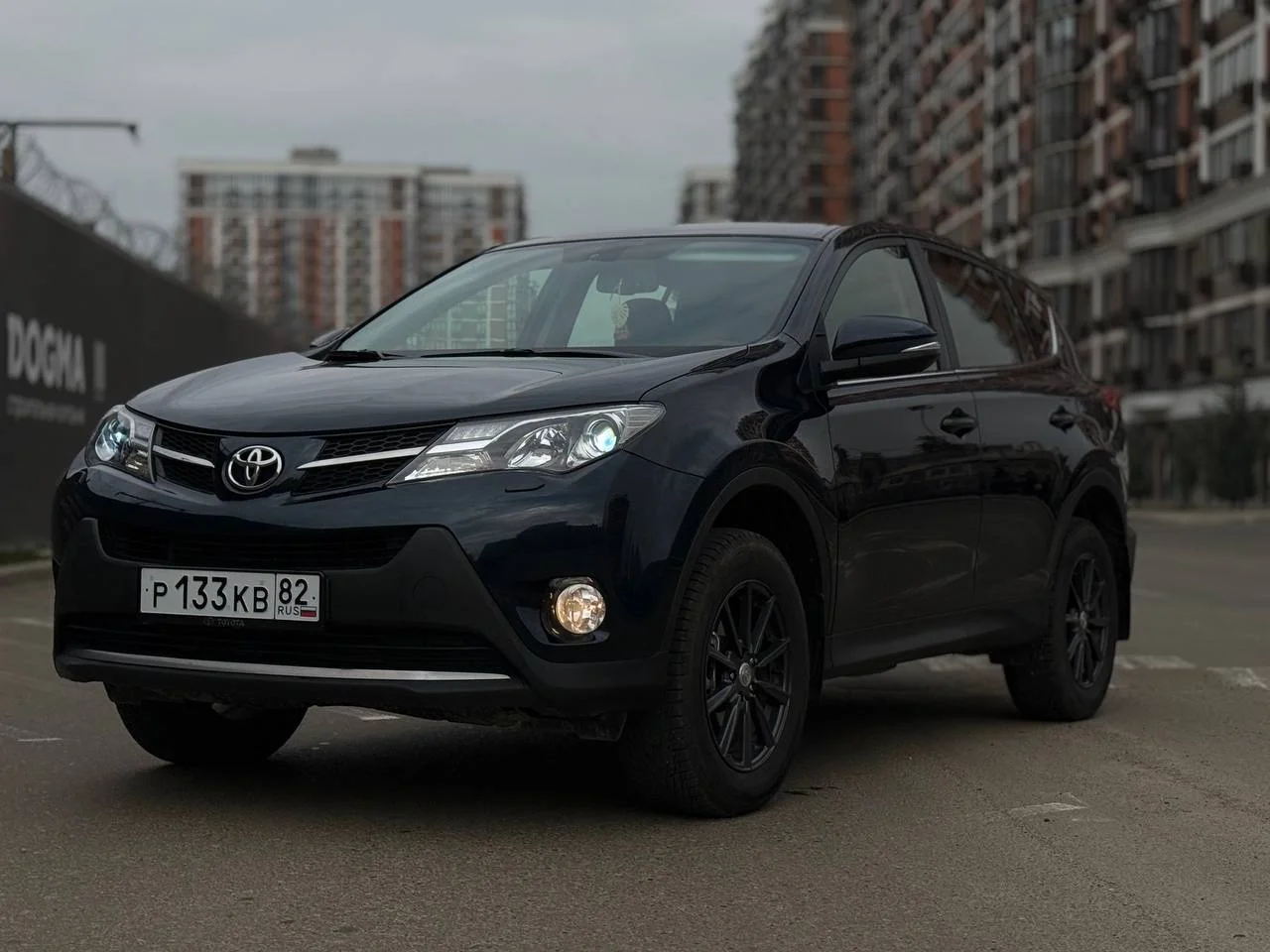 Toyota rav4 - миниатюра 3