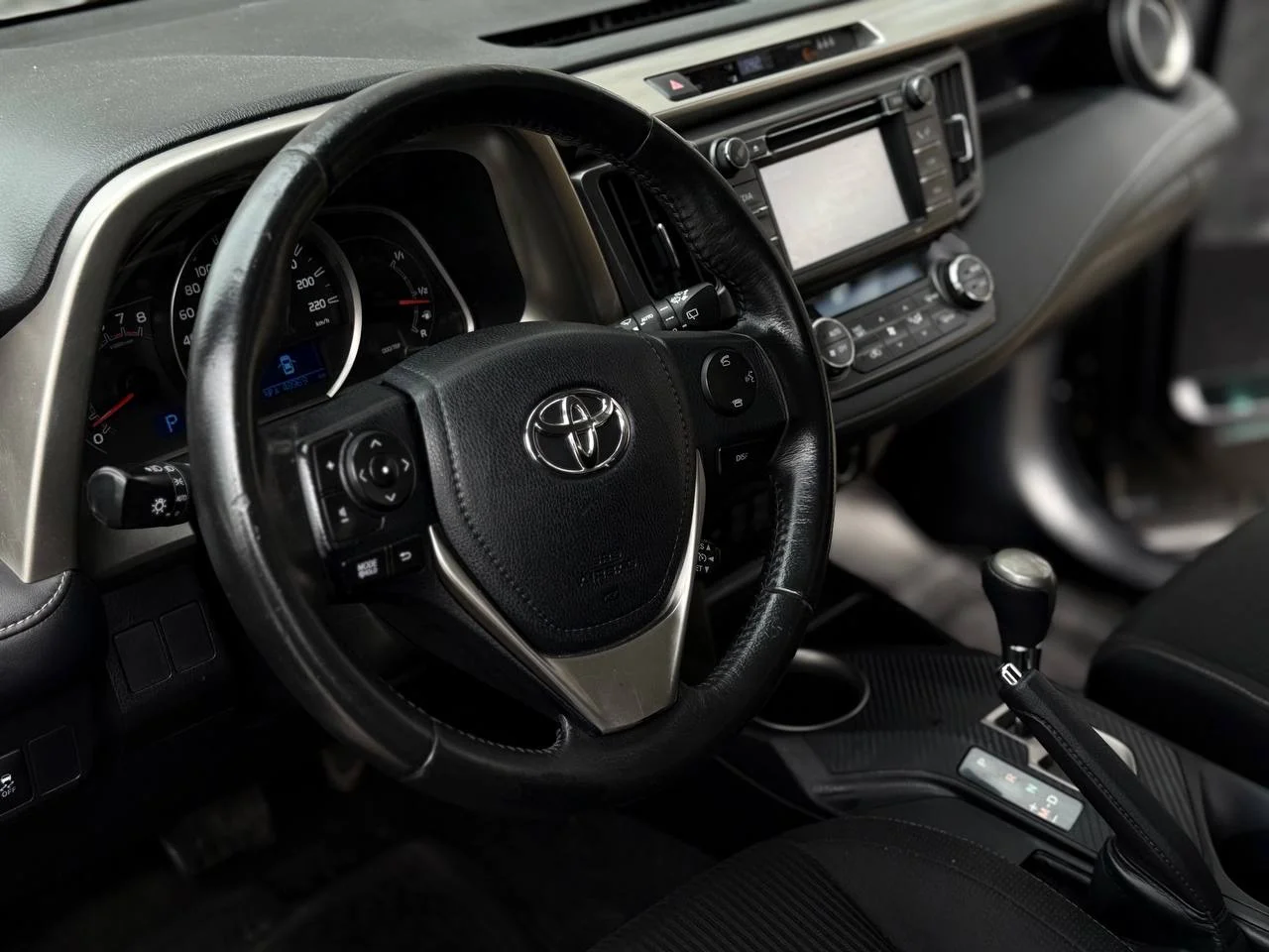 Toyota rav4 - миниатюра 8